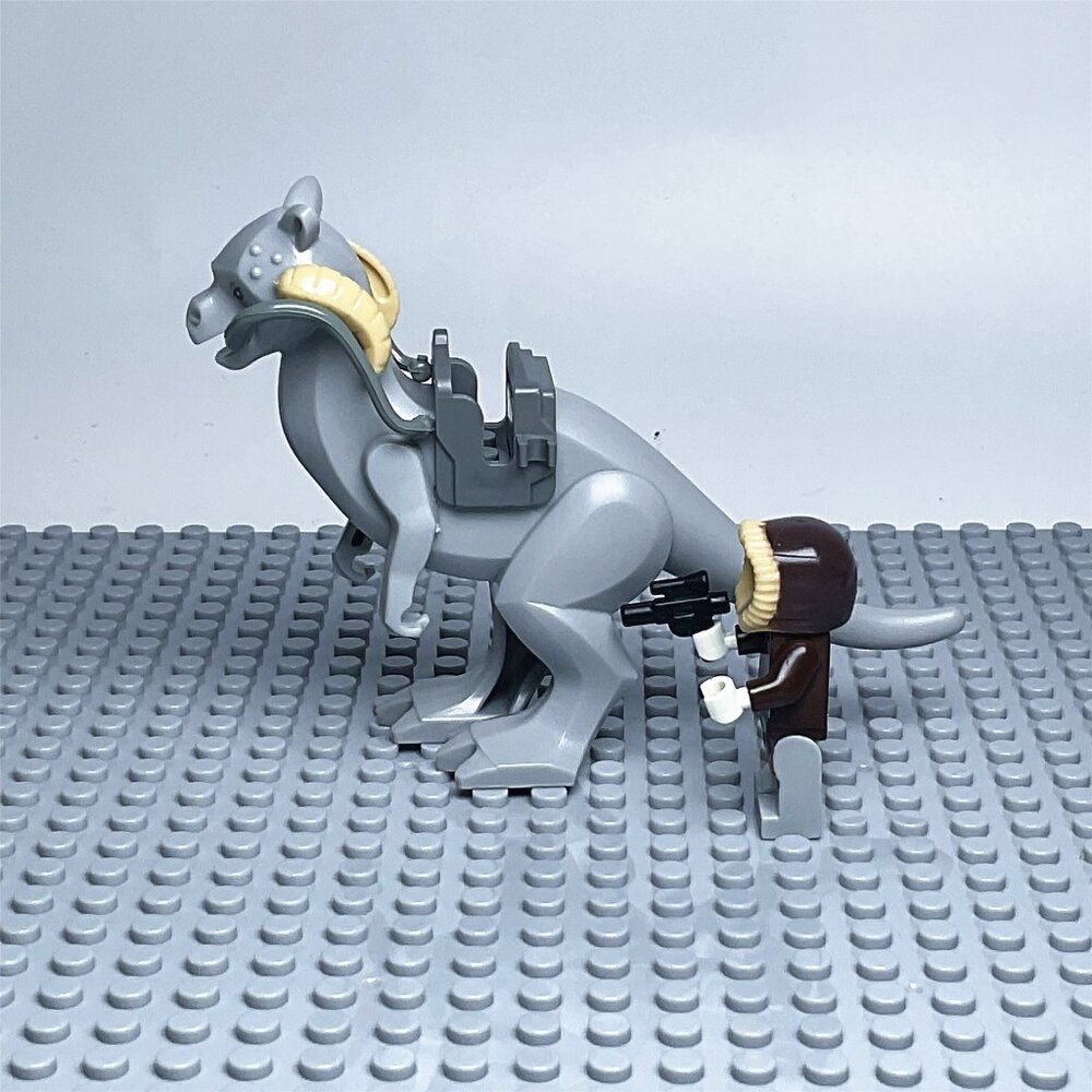 Han Solo And Tauntaun Star Wars Custom Minifigures Lot of 2 - Picture 2 of 4